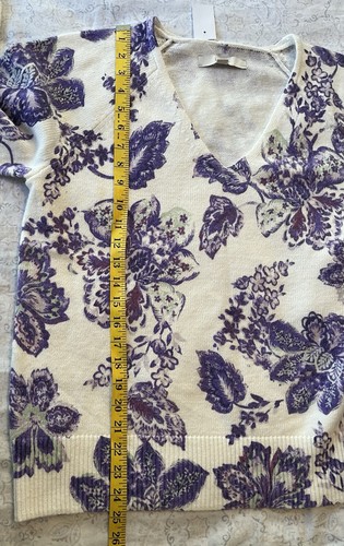 LOFT, Damen Pullover L weiß lila Blumen Zopfmuster V-Ausschnitt Langarm  - Bild 5 von 9