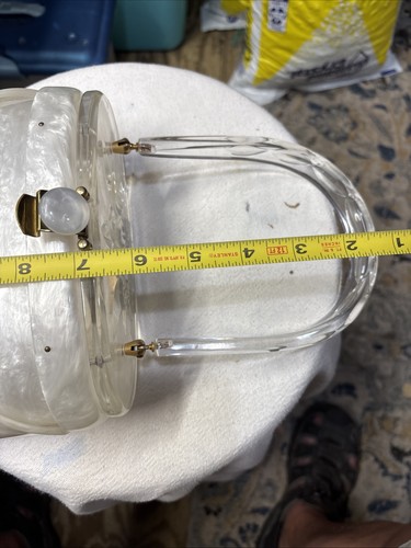 Cartera Lucite Tallada Blanca Vintage Lados Marbelizados Tallada Flor Top - Imagen 8 de 9