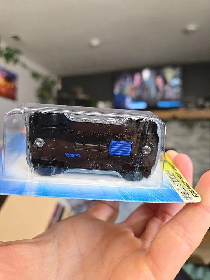 RARE Hot Wheels 2005 First Editions Realistix Ford Shelby Cobra Concept Silver - Image 4 of 4