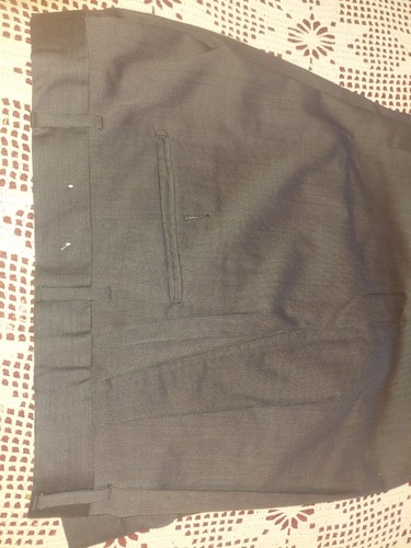 Neu! Italian Made mit italienischer Wolle! Kirkland Signature dunkelgraue Hose. W34/32. - Bild 2 von 10