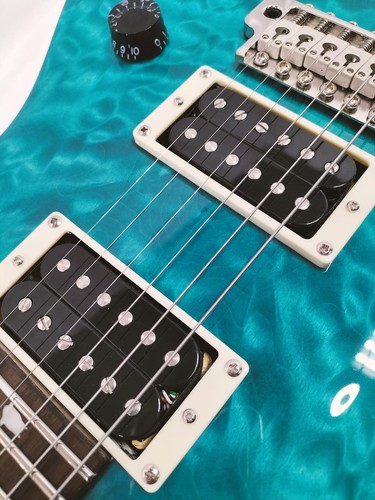 PRS SE CUSTOM 24 QUILT Used Electric Gutiar - Picture 6 of 11