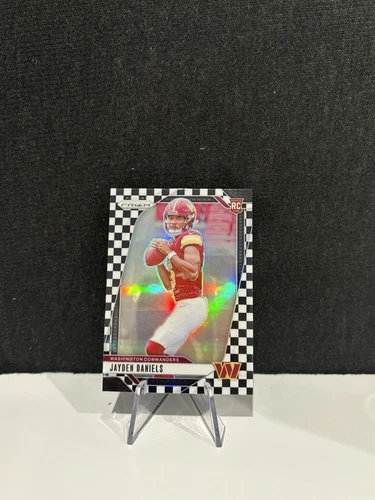 2024 Panini Prizm - Rookies Jayden Daniels #347 Black & White Checker Prizm (RC)
