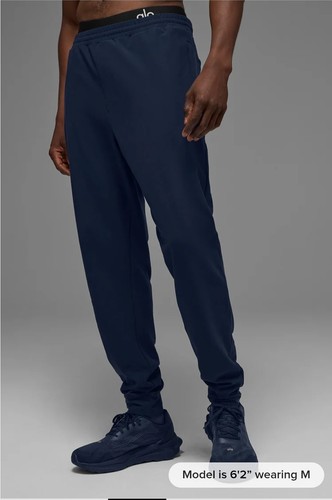 Alo Yoga Conquer Max Performance Jogger Size M Navy Blue  - Picture 3 of 4
