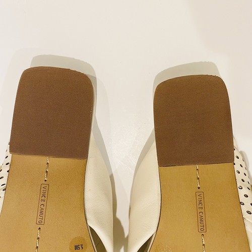 Vince Camuto Leather Chain Slide Sandals Azori Creamy White 5.5 NEW A488237 - Picture 9 of 12