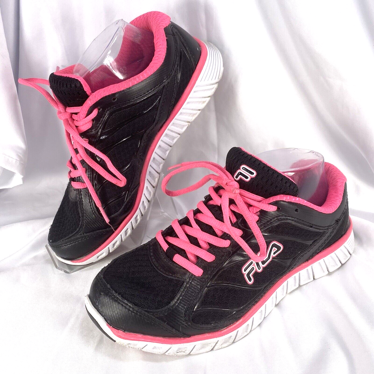 Fila Cool Max Sneaker Women Size 7.5 Black/Pink Running