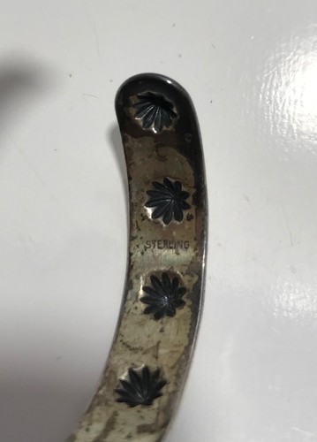 Vintage Native American Sterling Silver Cuff Bracelet With Turquiose Stones - Picture 9 of 13
