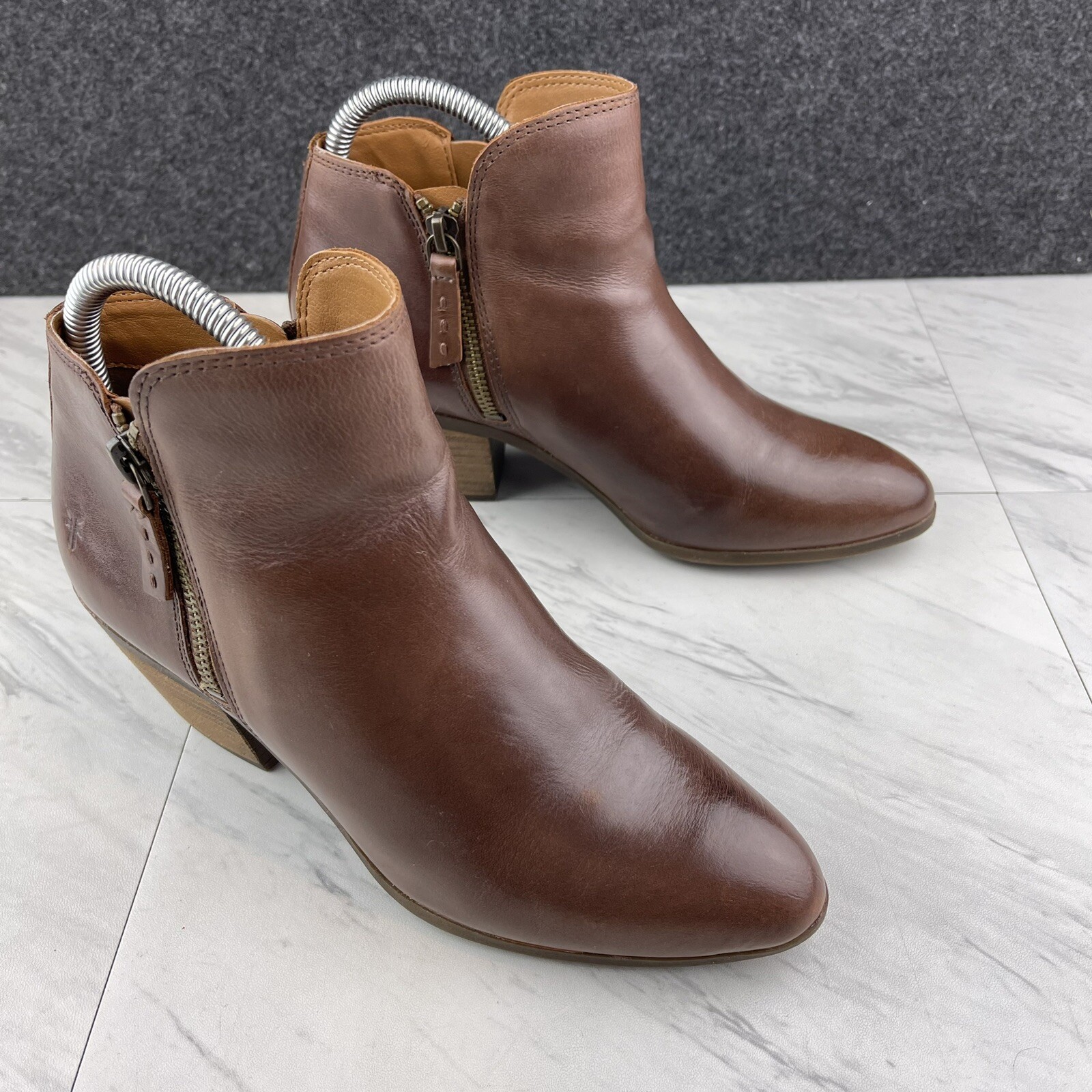 frye judith zip bootie