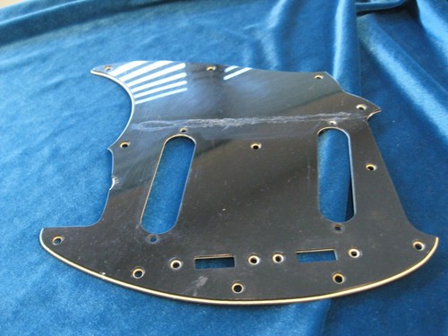 GUITARRA Fender Mustang NEGRA De Colección Finales de la Años 70 Golpeador Pick Guard - Imagen 4 de 6