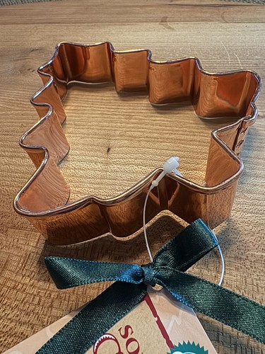 NWT Wilton Solid Copper Christmas Tree Cookie Cutter Extra Large (Baking Tool) - Picture 2 of 6