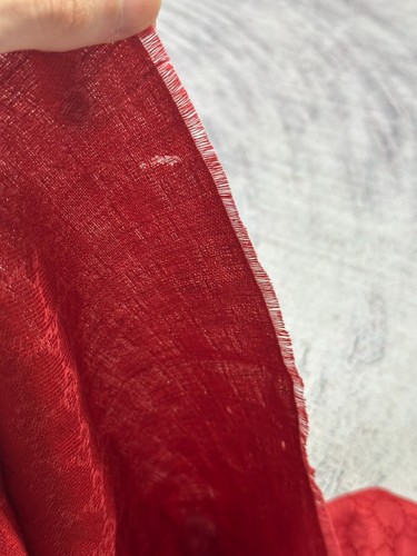 Authentic Gucci Scarf GG Monogram Logo Red Wool Fringed - Picture 13 of 13