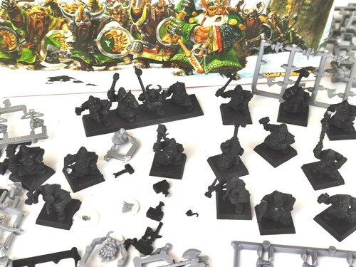 Pacchetti miniature di plastica Warhammer Age of Sigmar fantasy Battles OOP - Foto 145 di 321