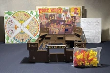 FORT WEST WESTERN COWBOYS & INDIANS PLAY SET 77 PIECES Timmee Toy No.12700