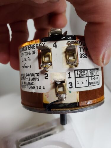 Transformador variable variable STACO ENERGY 033-1608 0-240V 1,0 amperios. 24 kva - Imagen 4 de 11