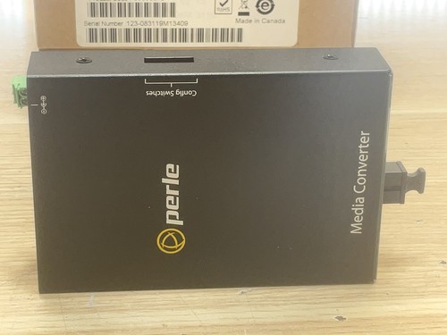 Convertisseur de média PERLE SYSTEMS 05090070 S-110-S1SC2OD-XT / JUA2150 - Photo 4/9