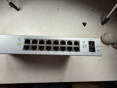Ubiquiti Unifi Switch 16 150W US-16-150W as-is for repair not working SE044 - Picture 2 of 7