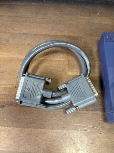 Vintage Iomega Zip 100 Z100S2 Drive External (Missing AC Adapter) - Afbeelding 2 van 6
