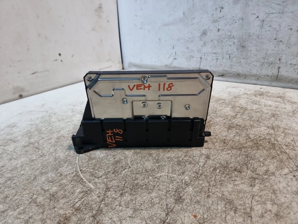 Volkswagen Crafter Signal Acquisition Module Sam Unit 2009 MK1 OEM A9065453001 - Image 4 of 4