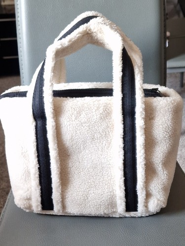Hunter Wanderer Sherpa Mini Tote White Willow Handbag - Picture 3 of 13