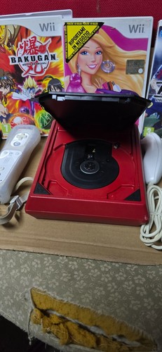Console Nintendo Wii Mini Rossa con cavi e sensori + 4 giochi - Foto 9 di 12