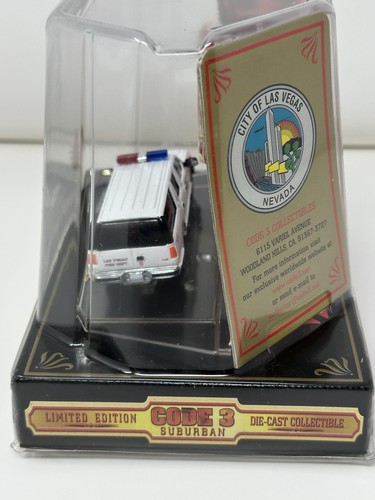 Code 3 Las Vegas Fire Dept. Battalion #1 Chevrolet Suburban Collectibles #12407 - Picture 9 of 13