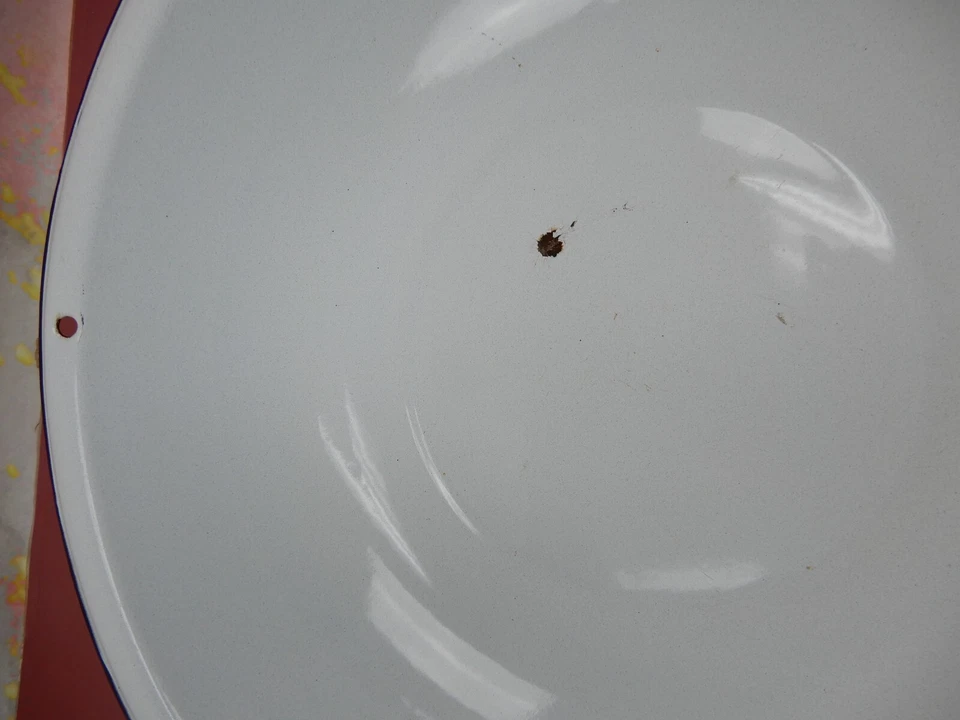 Enamelware Wash Basin Farmhouse Decor White with Black Rim and Hole for Hanging - Image 2 of 4