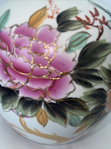 Ginger Jar Floral Porcelain Hand-Painted Lidded 10.5x9x9” Vintage China - Picture 10 of 13