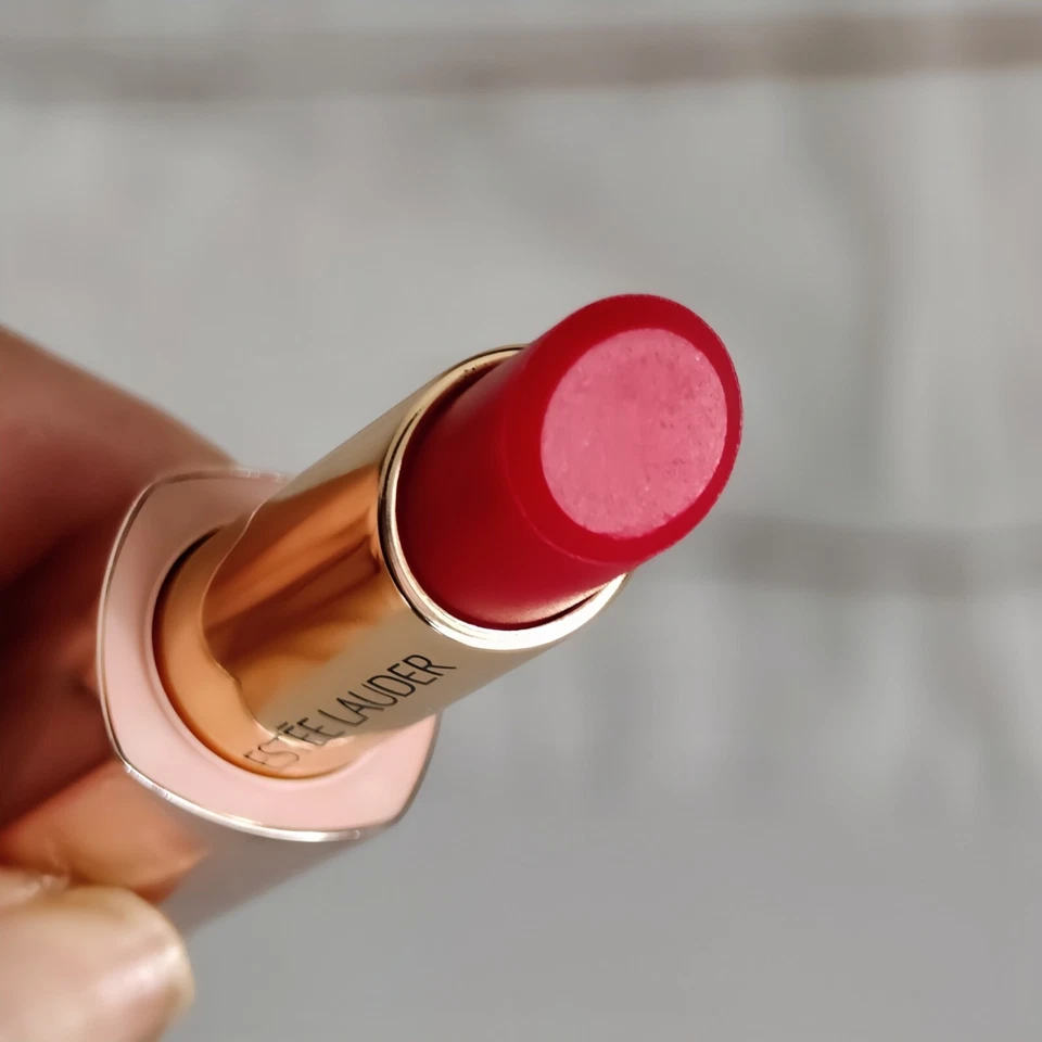 Estee Lauder Pure Color Revitalizing Crystal Balm | 004 Caring Crystal - Imagen 4 de 4