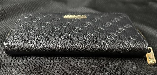 Adrienne Vittadini Womens Black Faux Leather Long Zip Around Wallet Gold Hdwr - Picture 9 of 9