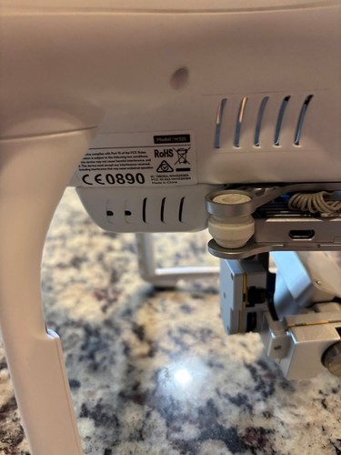 DJI Phantom 3 4K Camera Drone - White W325 Bundle DRONE FOR PARTS - See Photos - Picture 10 of 11