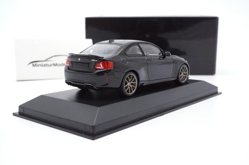BMW M2 CS - Schwarz / Felgen Gold - 2020 - 1:43 - Minichamps (410021024) - Bild 3 von 3