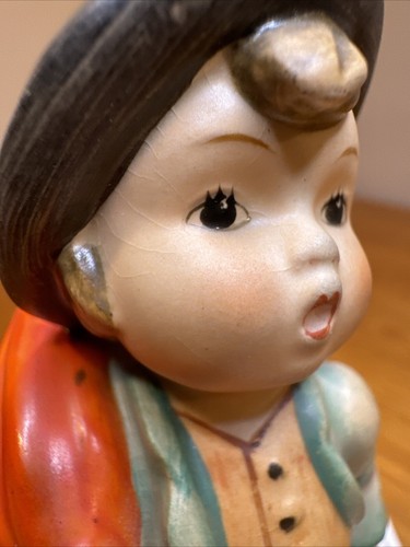 HUMMEL GOEBEL FIGURINE Merry Wanderer #977 TMK 3 Made in Germany 5” W Orig Box - Picture 6 of 17