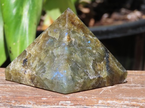 Large Polished Labradorite Crystal Pyramid 150 Grams - Picture 2 of 8