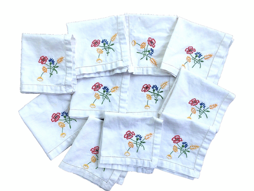 Vtg Cocktail Embroidered Linen Napkins Set of 11 White Flowers Easter 11" x 11"