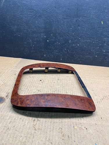 2007-2014 GMC Yukon Tahoe Center Dash Radio Bezel Pedal Traction Trim N5337 DG - Picture 3 of 8