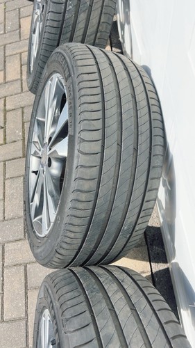 Mercedes Benz V Class Alloys And Tyres - Picture 10 of 15