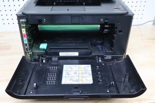 Schöner gebrauchter funktionierender Samsung CLP-315 Farblaserdrucker mit Kabeln * Benötigt Toner USA - Bild 7 von 13