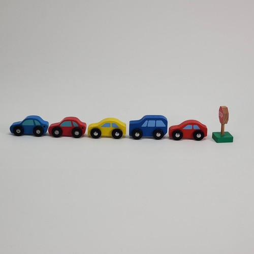 Melissa und Doug Holz Tankstelle Parkhaus & 5 Fahrzeuge Autowaschanlage - Bild 10 von 12