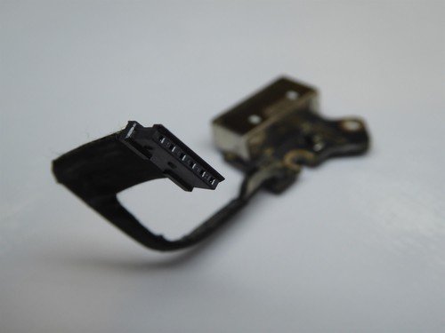 Apple MacBook Pro 13" A1502 toma de corriente 820-3584-A Mid 2014 #4243 - Imagen 2 de 2