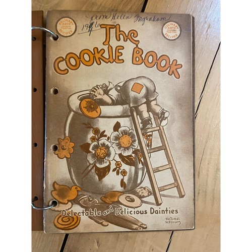 Vintage 1939 Cookbook ~The Cookie Book ~ Culinary Arts Press ~ Wood Board Cover - Picture 2 of 5