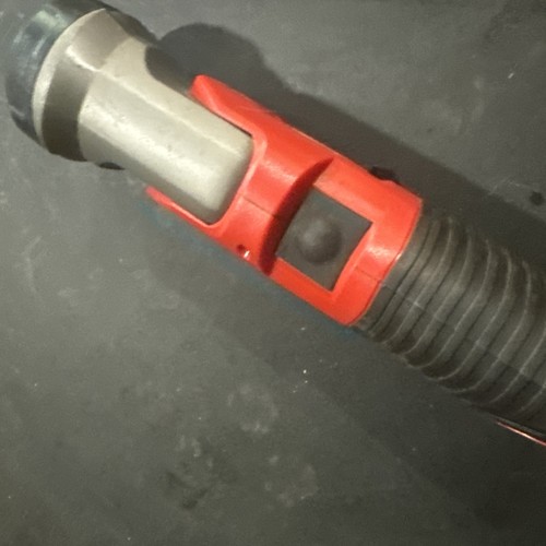 Milwaukee M12 LED Work Flash Light ONLY (49-24-0146) no battery - Picture 5 of 7