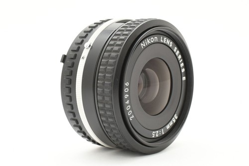 Nikon Ai-s Series E 35mm f/2.5 Wide Angle MF Lens with Hood , Filter A2497216 - Picture 4 of 12