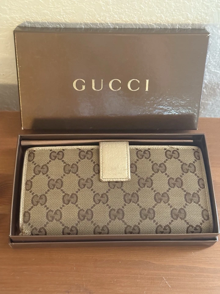 Cartera Larga Gucci Monograma Lona y Cuero Marrón y Crema Hecha en Italia Foto 2 de 4