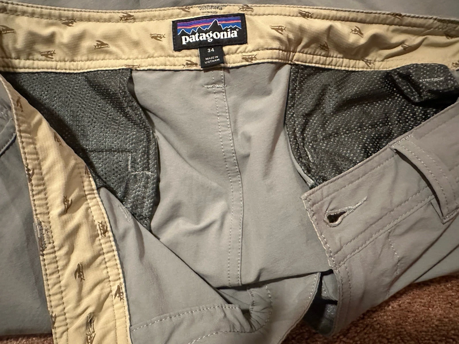 Patagonia Wornwear Shorts Gray Size 34 Mens Flat Front Nylon Hiking, Durable