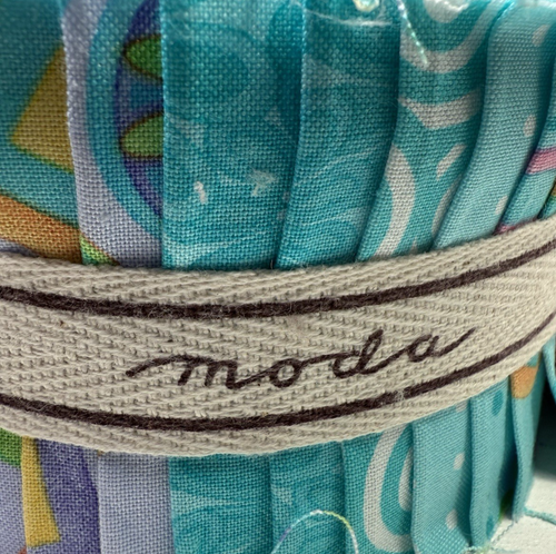 Moda Jelly Roll Spring Fling Fabric Strips Me & My Sister Quilting Crafts - Picture 6 of 19
