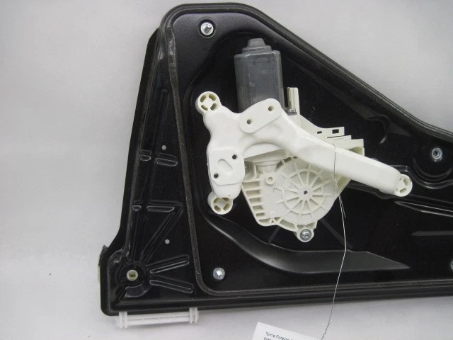 Used Rear Right Door Window Regulator Rear fits: 2006 Land rover Lr3 assembly fr - Image 2 of 4