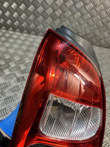 2007-11 Renault Twingo MK2 Nearside Passenger Rear Light 8200387888 - Picture 4 of 18