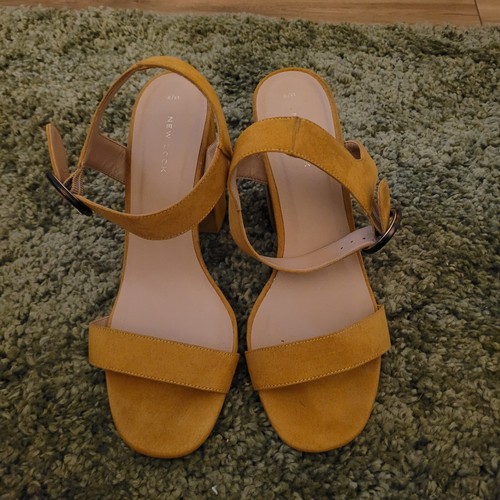 New Look Mustard - Size 8 - Ladies Block Heeled Shoes. - Picture 5 of 8