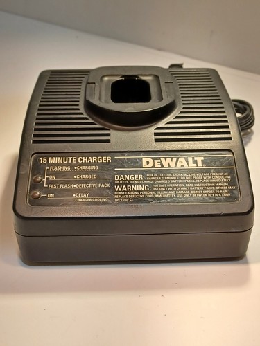 Dewalt DW9115 7,2 V - 14,4 V 15 Minuten Akku Ladegerät Original OEM getestet funktioniert