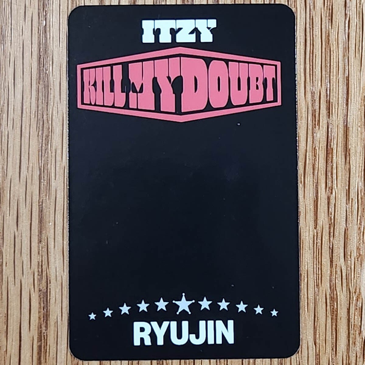 itzy kill my doubt アメリカ限定 直筆サイン入りポラロイド封入 Amazon.com: Genie Music - ITZY Kill My Doubt Limited Edition