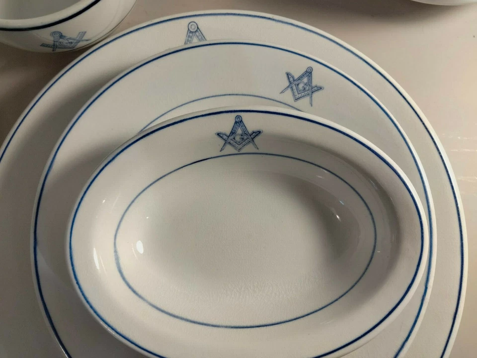 Platos masónicos, Mercer Hotel Ware Vitrus, ajustes, artículos de restaurante vintage Foto 4 de 4